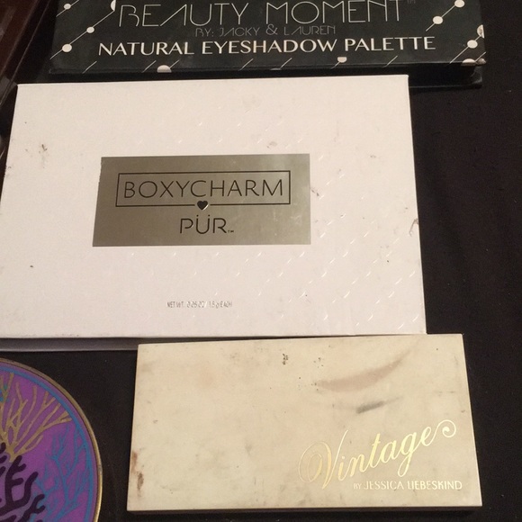 Make up bundle! - Picture 4 of 5